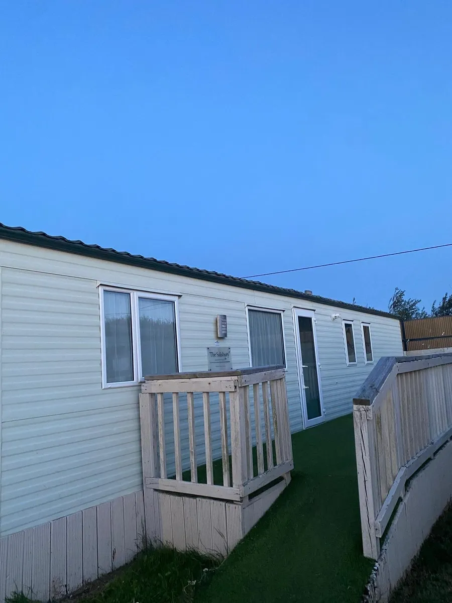 Mobile home - Image 1