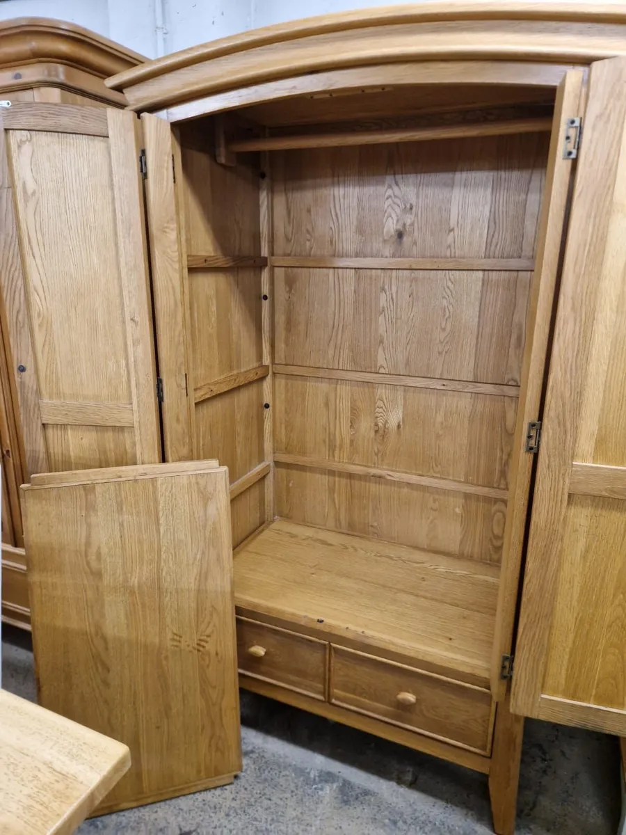 Large light oak wardrobe - Image 2