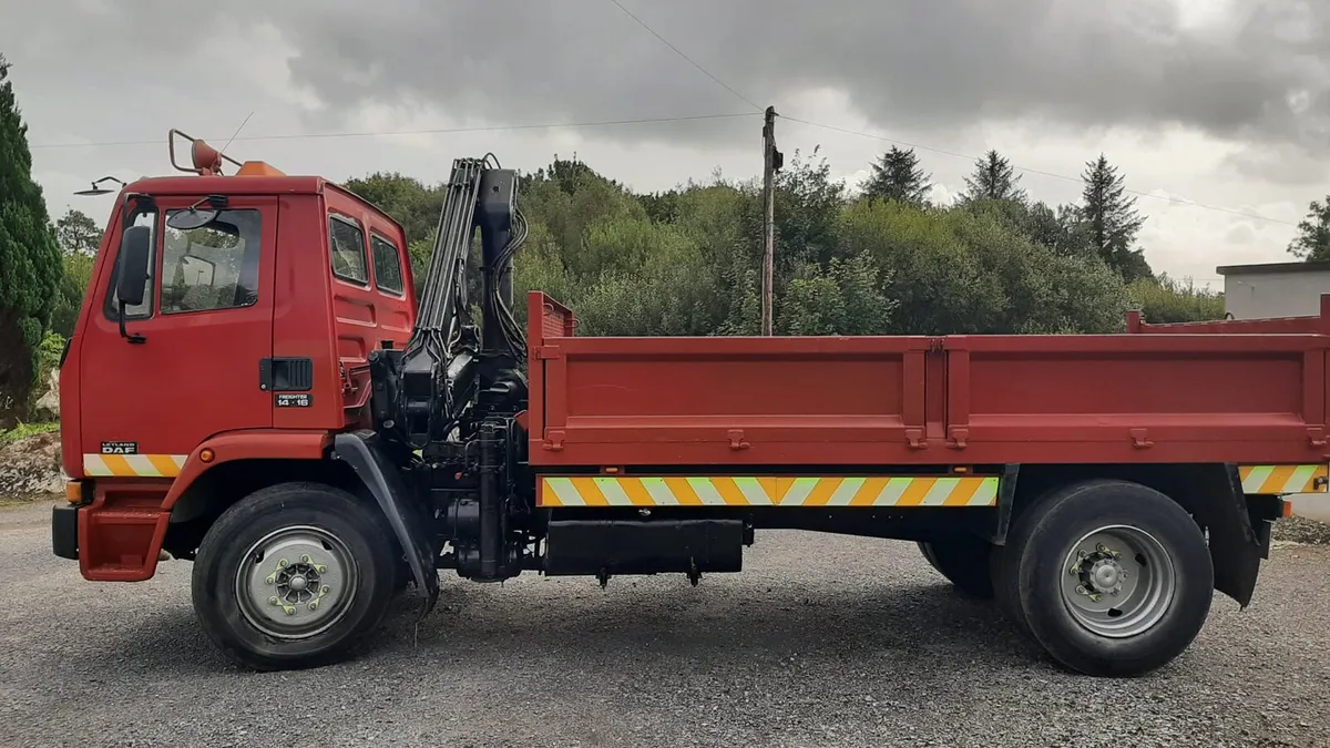 Vintage truck - Image 4