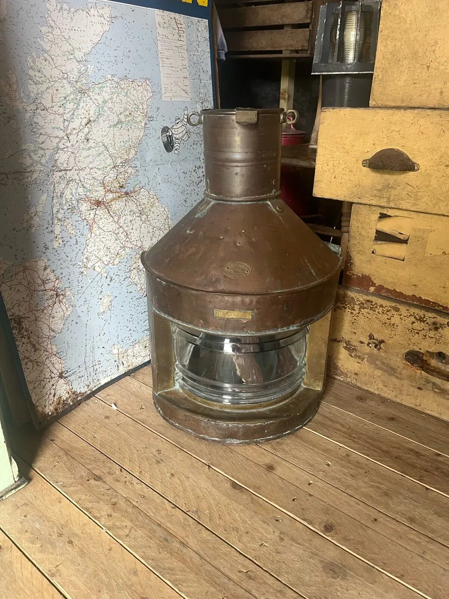 Antique Eli Griffith & Son Ships Large Ships Lamp - Image 1