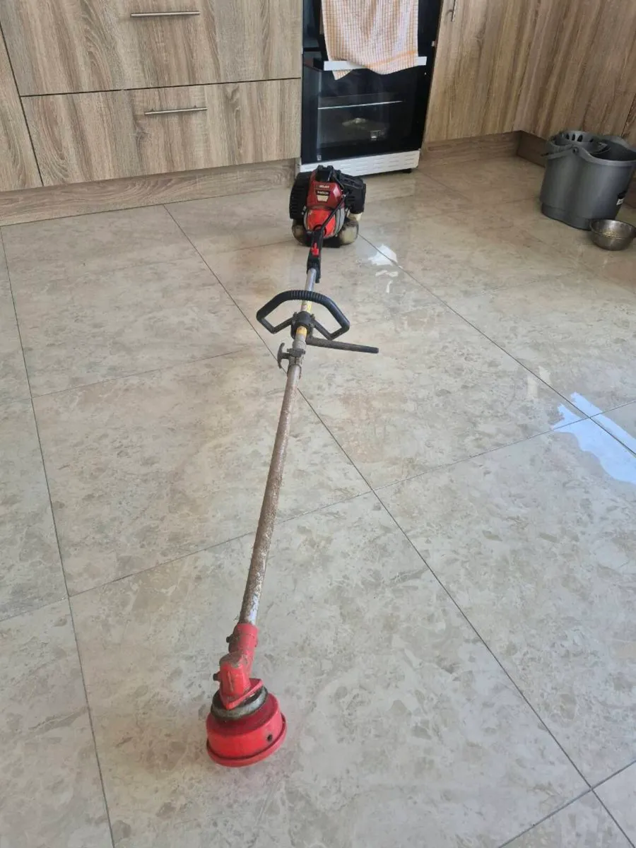 T-Mech petrol multi-tool or grass trimmer engine.E - Image 2