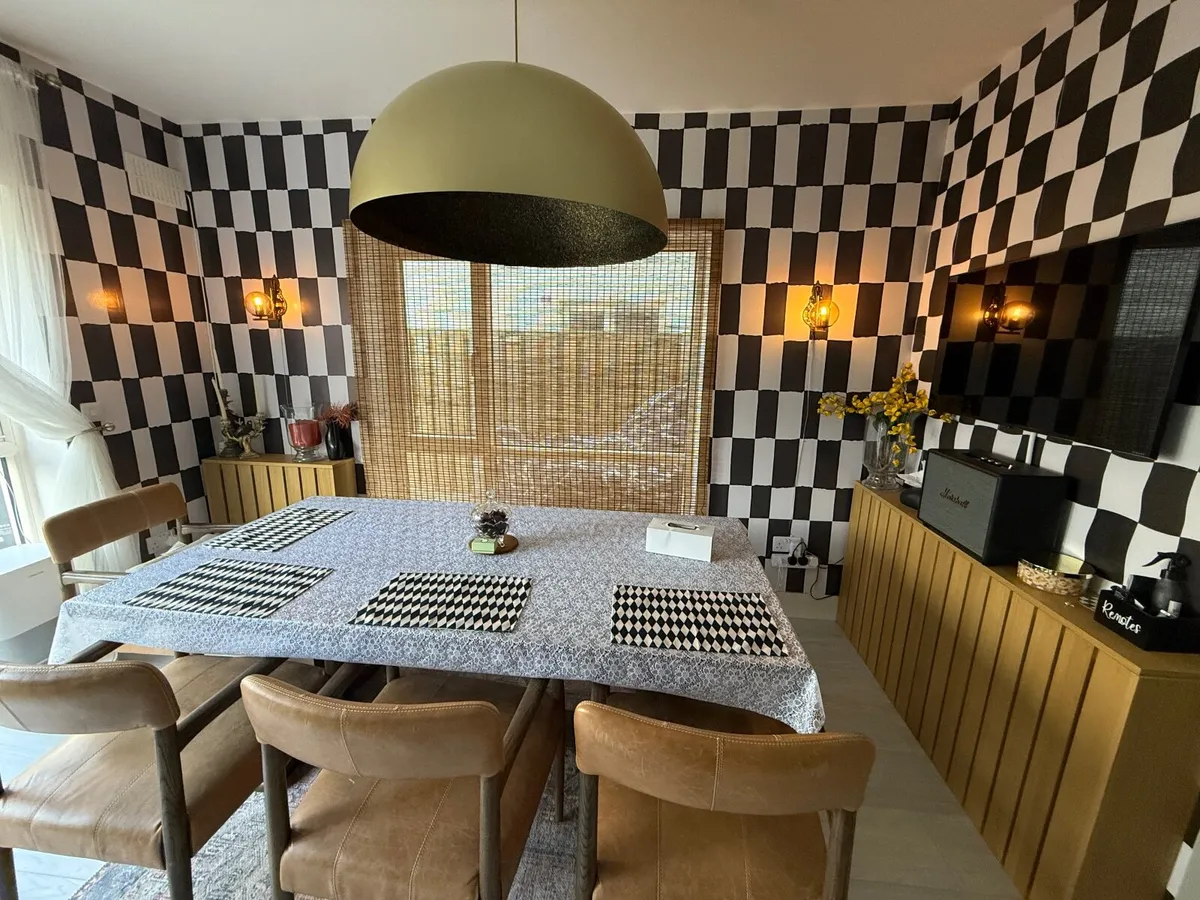 Dining chairs - Image 2