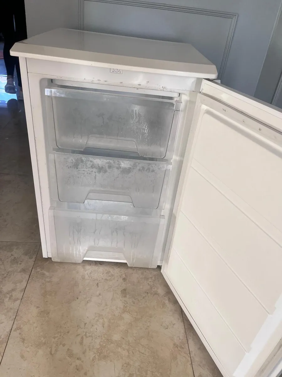 BEKO FREESTANDING UNDERCOUNTER FREEZER  - WHITE WO - Image 4