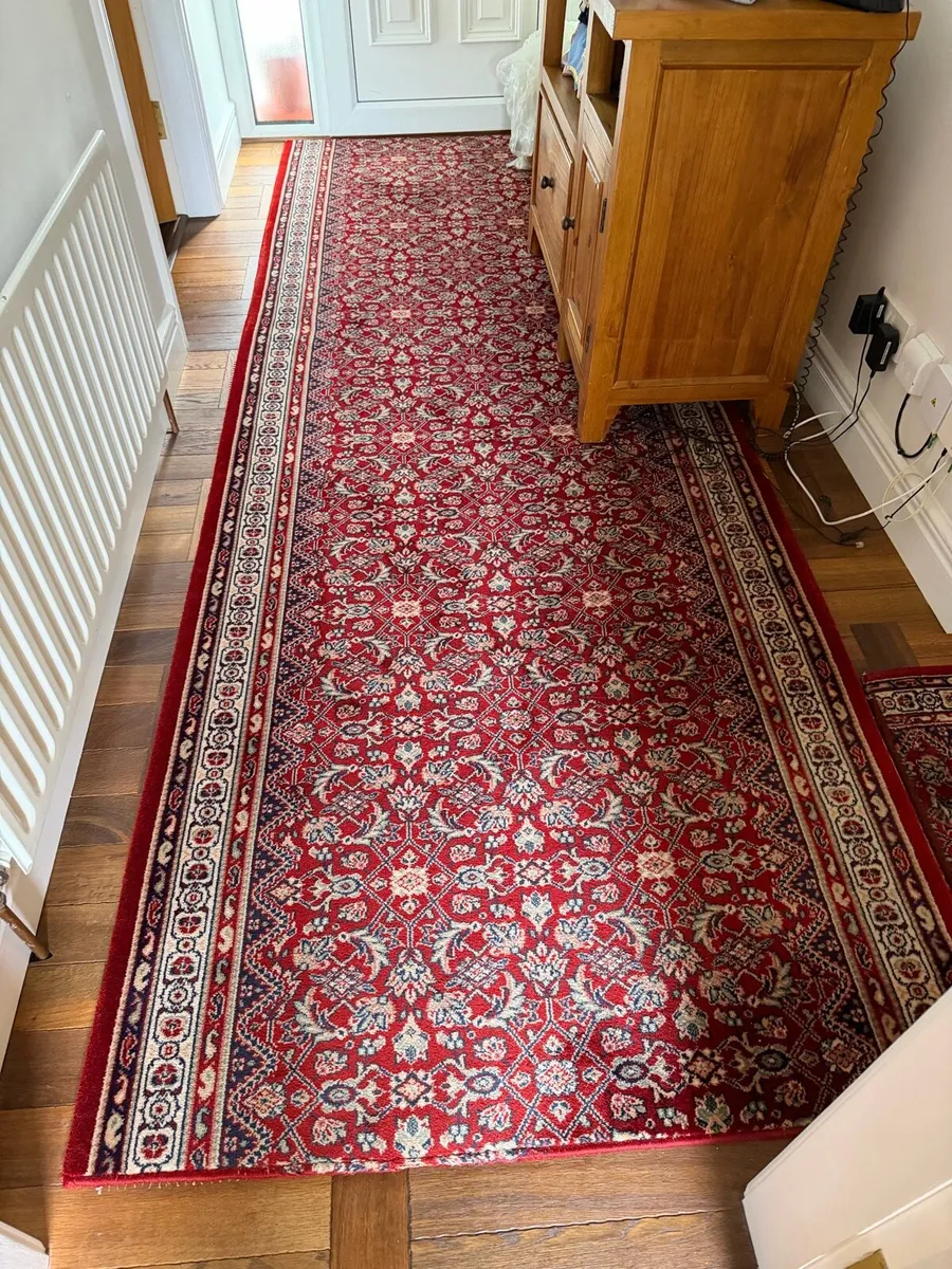 Two hall runner rugs - Image 1