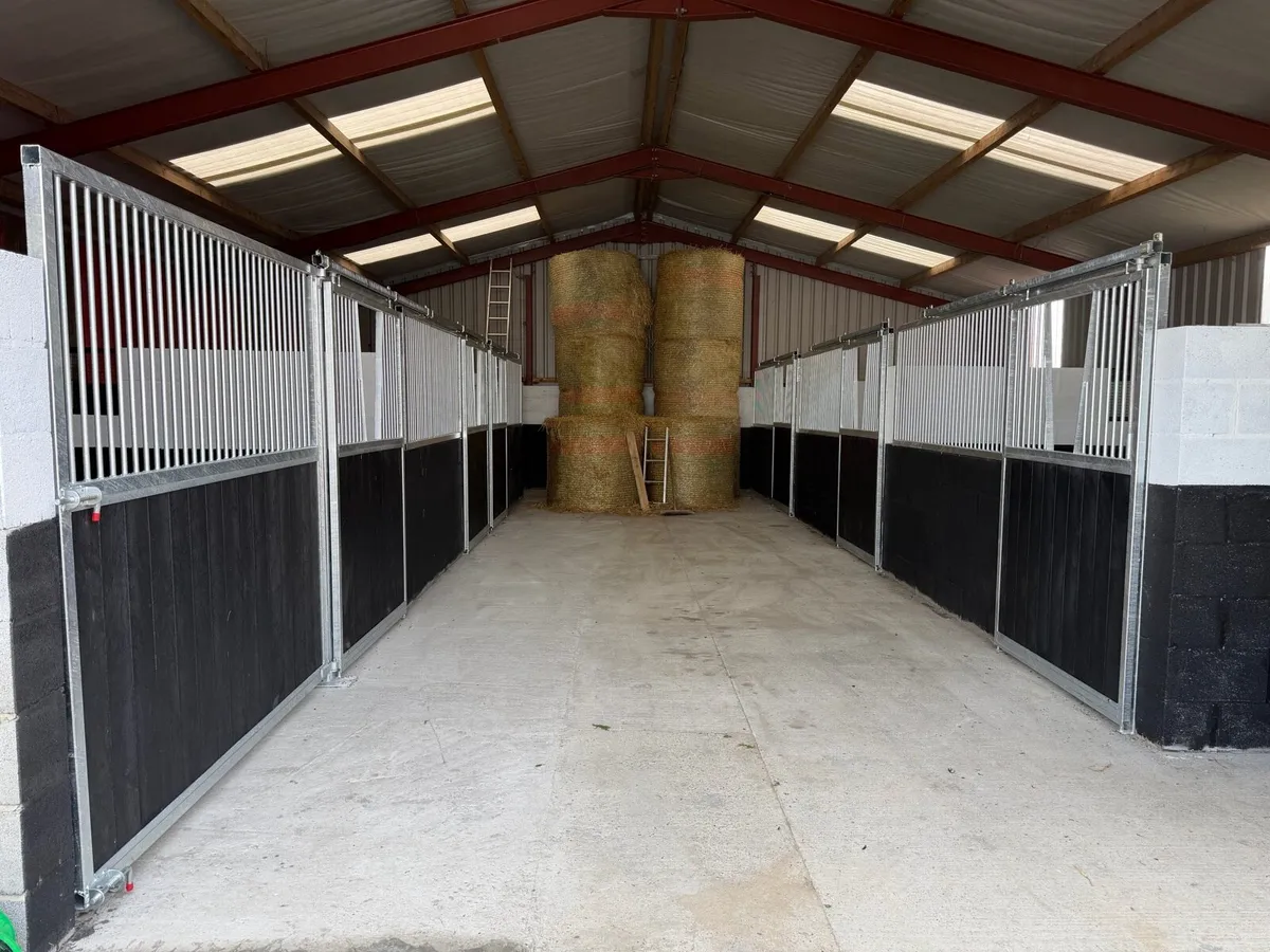 Stable Fronts/ Doors / Partitions - Image 3