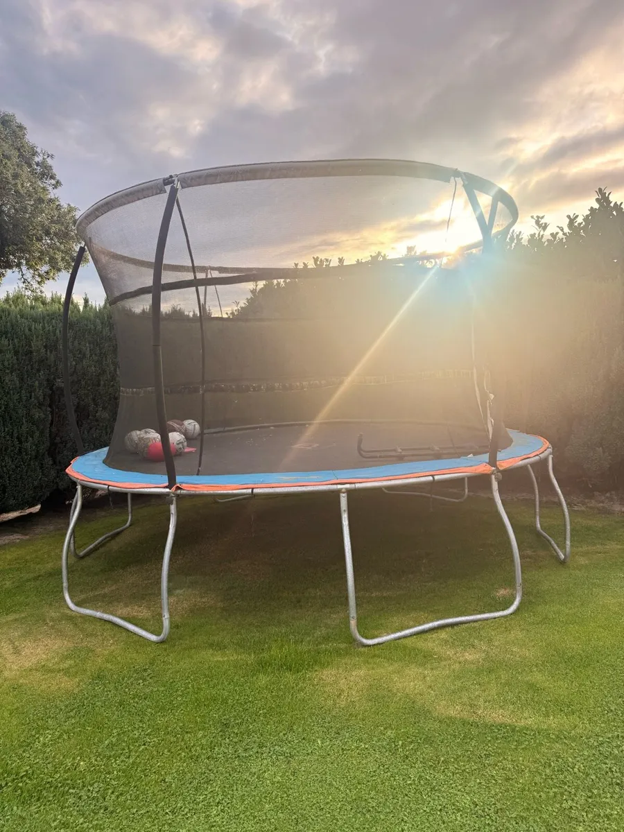 Trampoline - Image 2