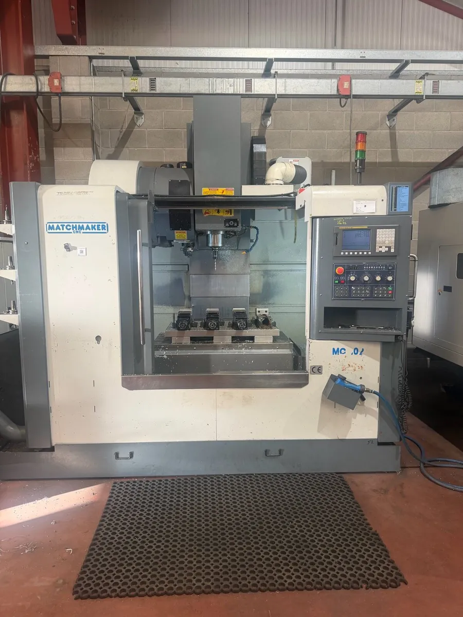 Cnc vertical machining centre - Image 1