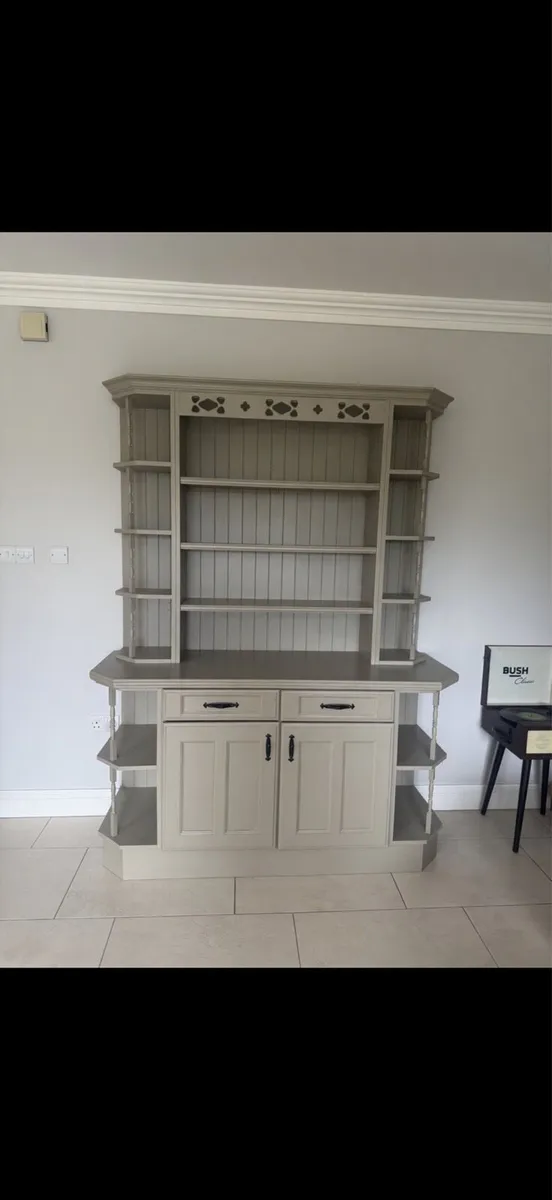 Oak dresser - Image 1