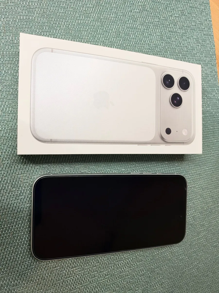 iPhone 17 Pro Max 256GB unlocked - Image 3