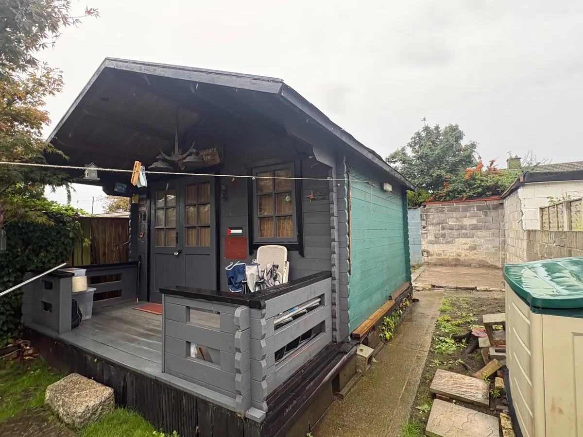 Log cabin for sale - Image 2