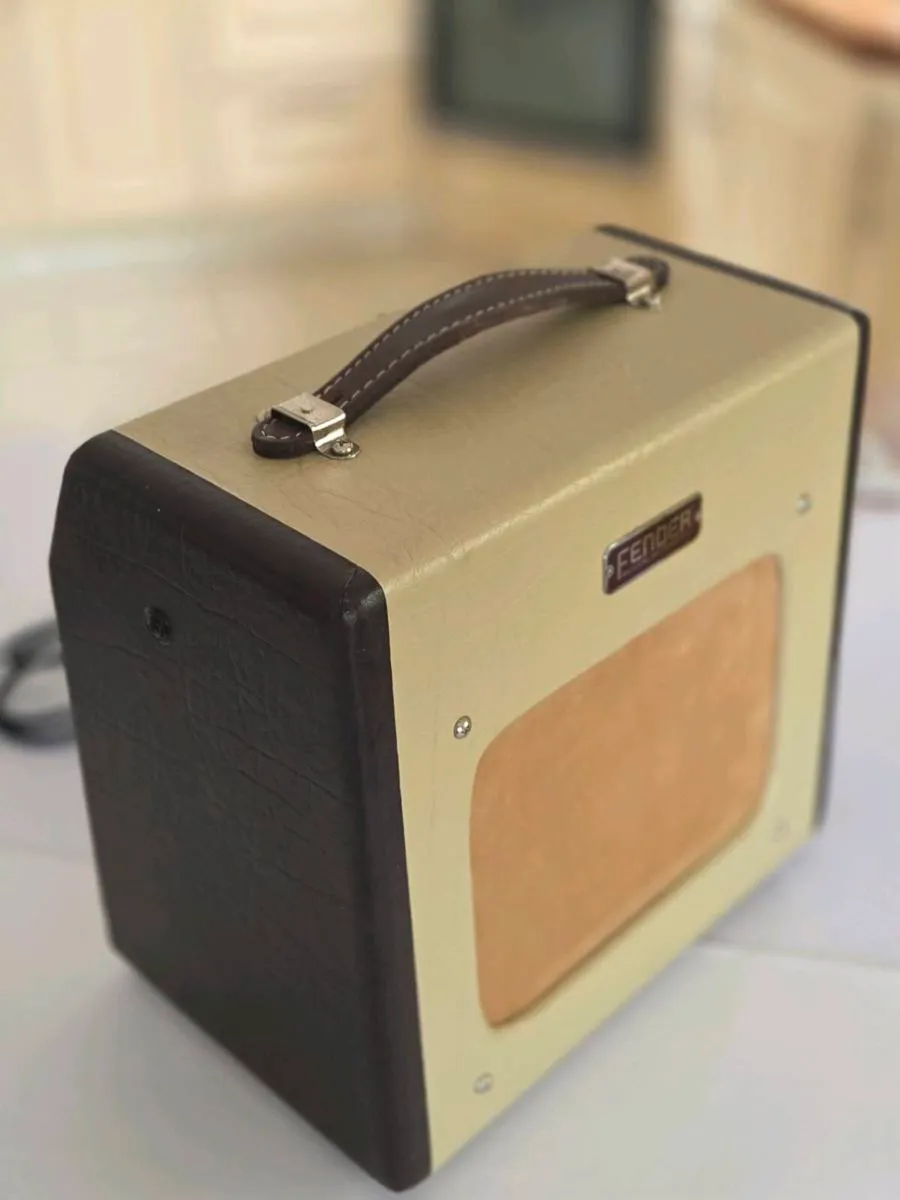 Fender Champion 600 Valve Guitar Amp - Image 4
