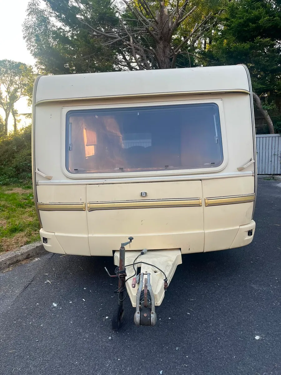 Caravan - Image 2