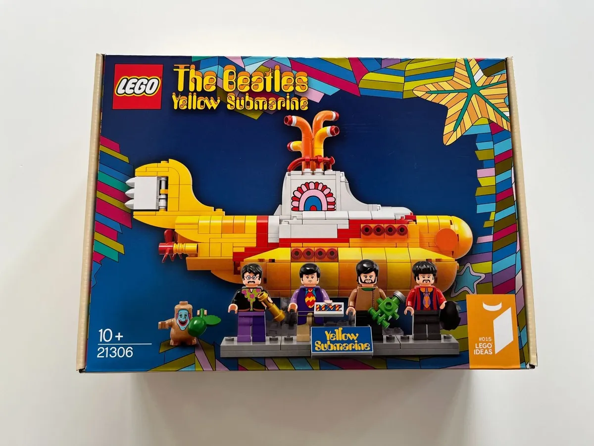 The Beatles Rare Yellow Submarine LEGO 21306 - Image 1