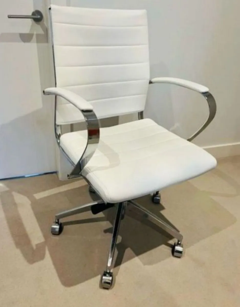 Deluxe Office Chair