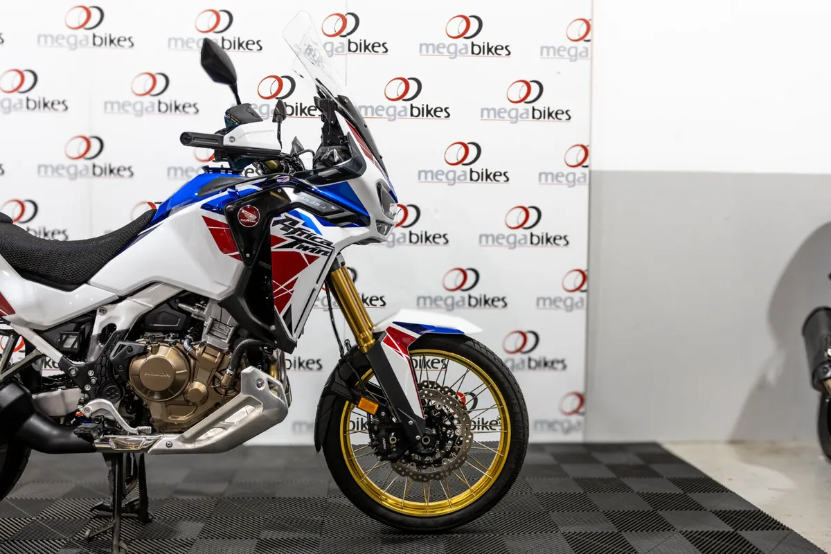 Honda Africa Twin Adventure Sports 2025 - Image 3