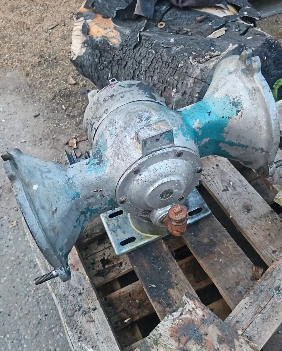 Diaphragm Milk Pump. - Image 1