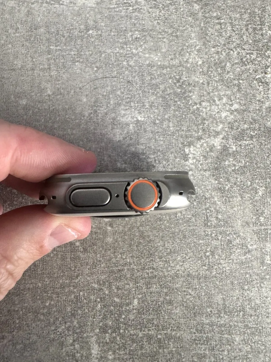 Apple Watch Ultra 1st Gen 49mm GPS + Cellular - Image 3
