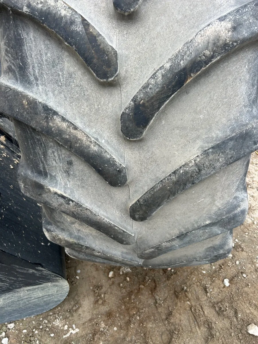 Tractor tyre - Image 3