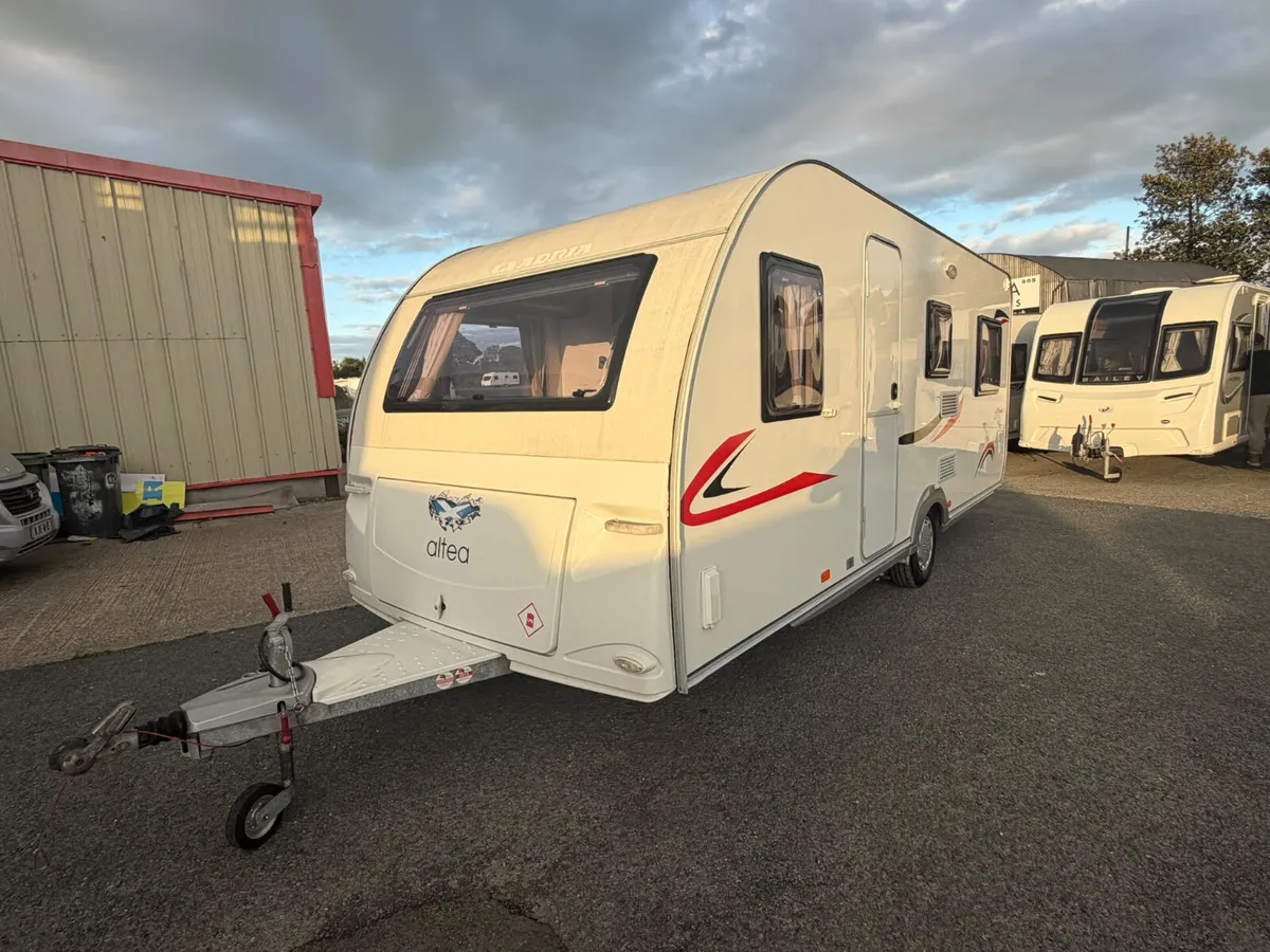 🚨 6 Berth Fixed bunk beds 2011 🚨 - Image 1