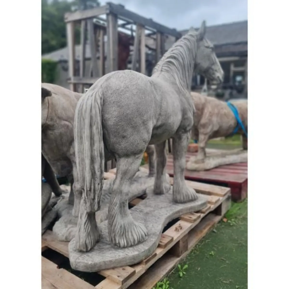 Standing Horse Statue GL LA018 - Image 3