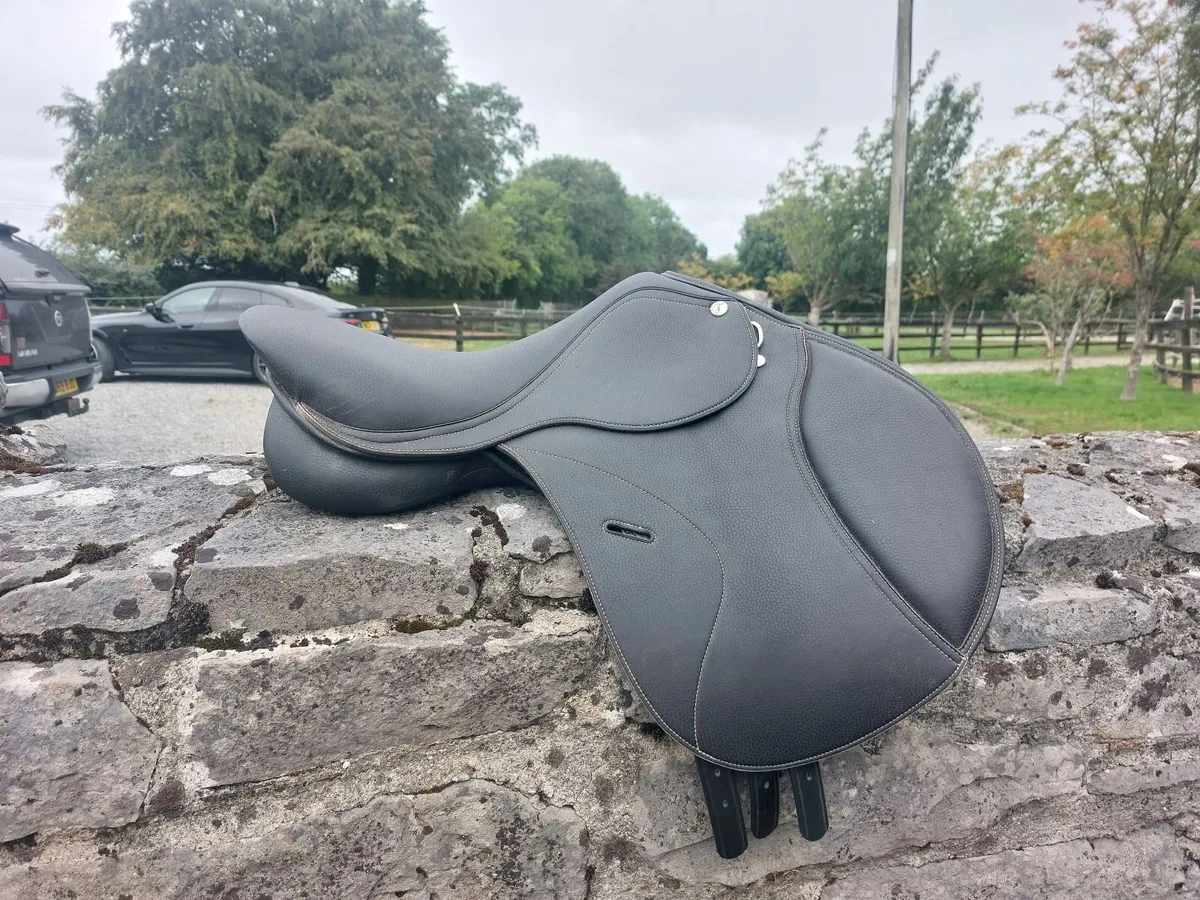 16 inch Turfmaster saddle - Image 4