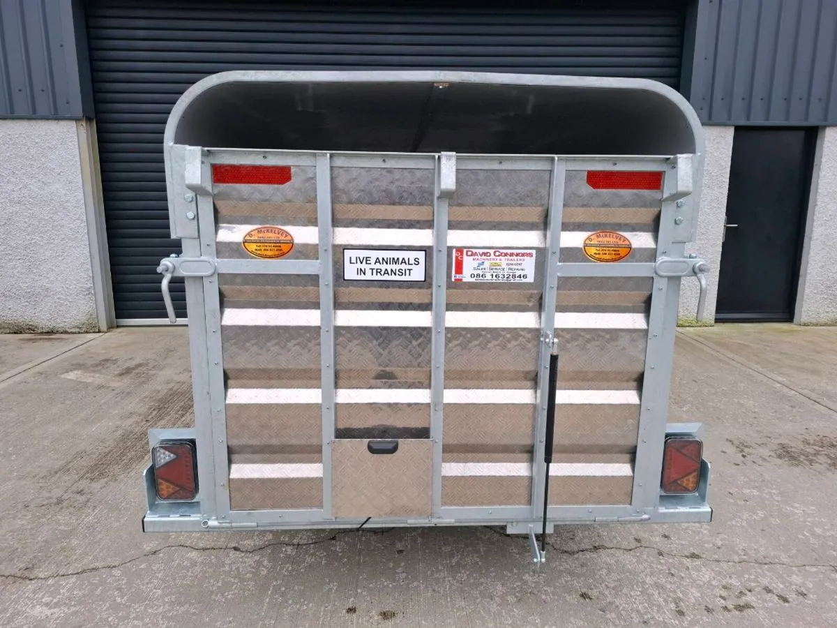 New Mc Kelvey 10ft x 5ft sheep trailer - Image 3
