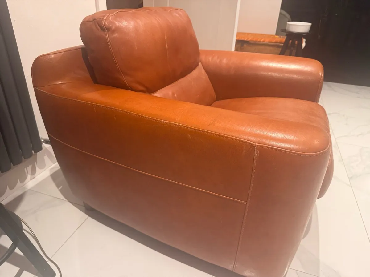Arm chair - Image 2