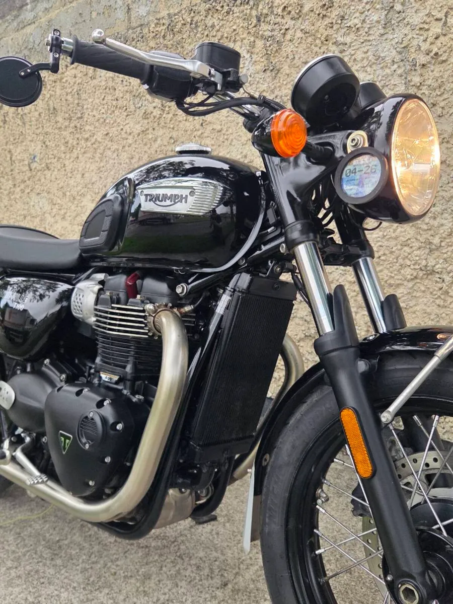 2025 Triumph Bonneville T100 900cc - Image 2