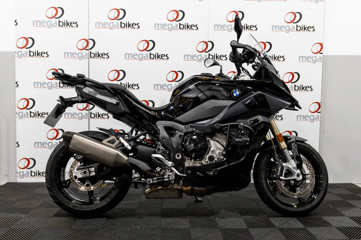BMW S1000XR TE Triple Black 2023 - Image 1