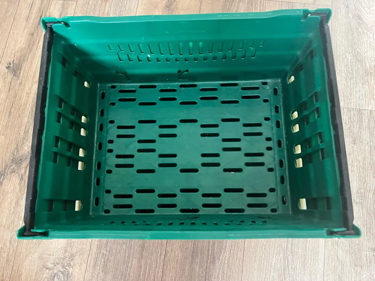 Five boxes - Image 3