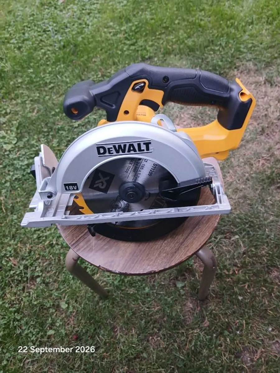 De Walt Circular Saw - Image 1