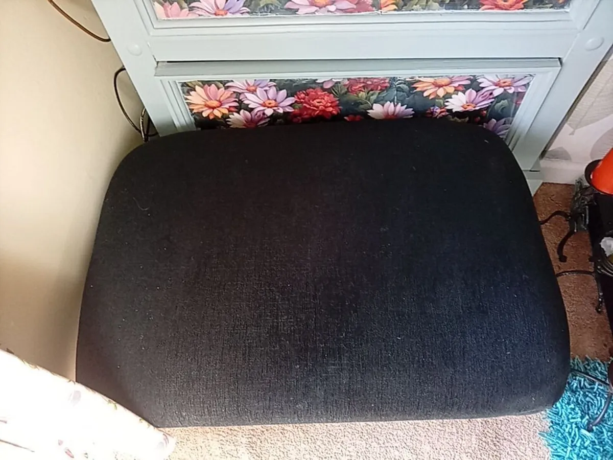 Living room furniture - Image 1