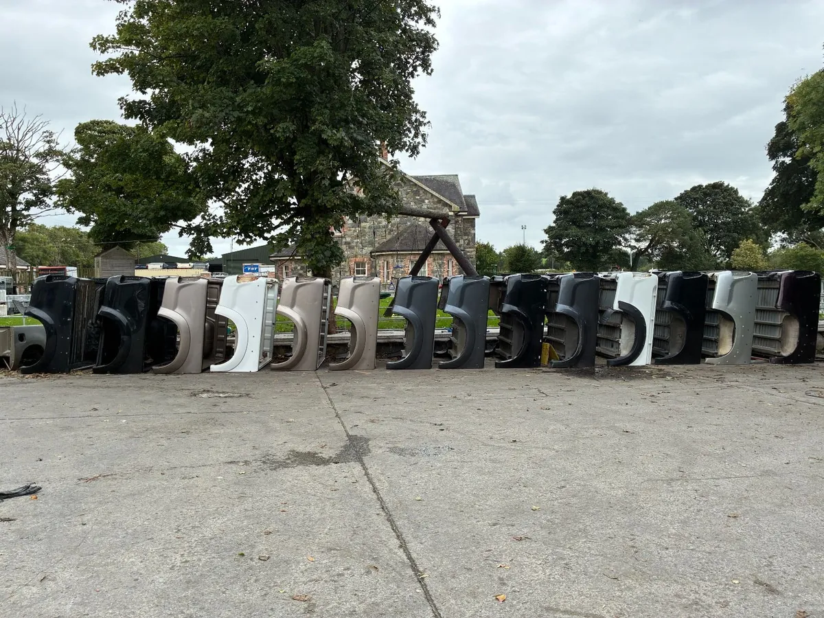 RUST FREE REAR HILUX BODY / TUBS - JAPAN IMPORTS - Image 2