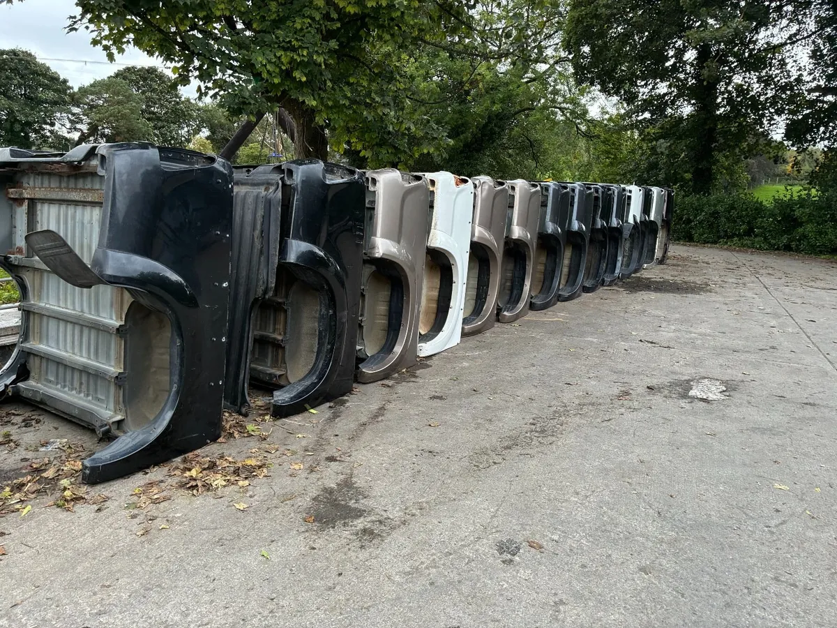 RUST FREE REAR HILUX BODY / TUBS - JAPAN IMPORTS - Image 1
