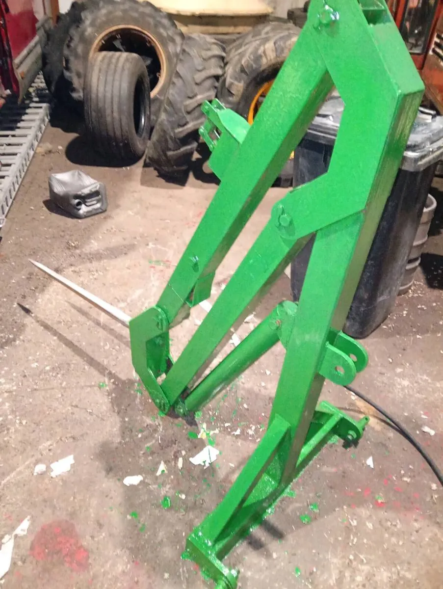 Fraser back end loader c/w bale spike - Image 3