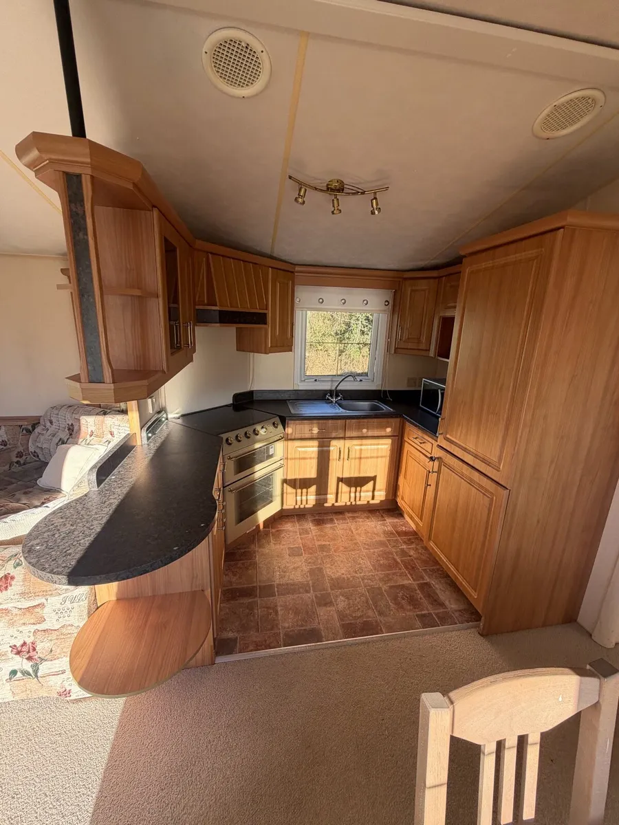 Willerby Granada 35/12 2 Bed 👌 (new boiler) - Image 2
