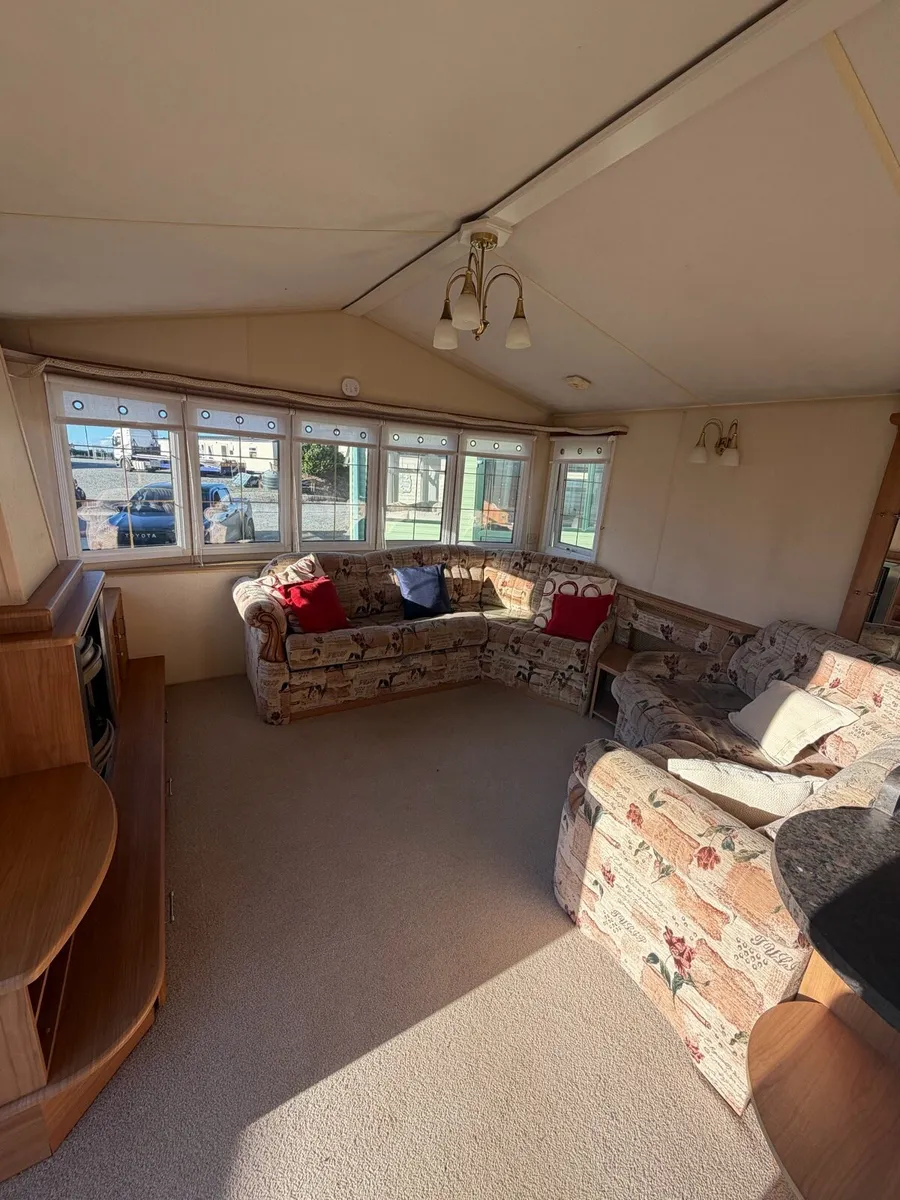 Willerby Granada 35/12 2 Bed 👌 (new boiler) - Image 3