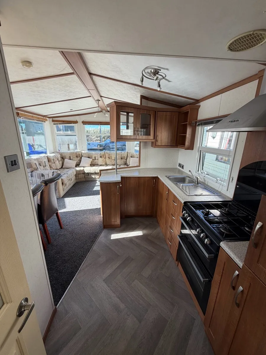 Carnaby 34/12 x 2 Bedroom (Winter Pk) - Image 3