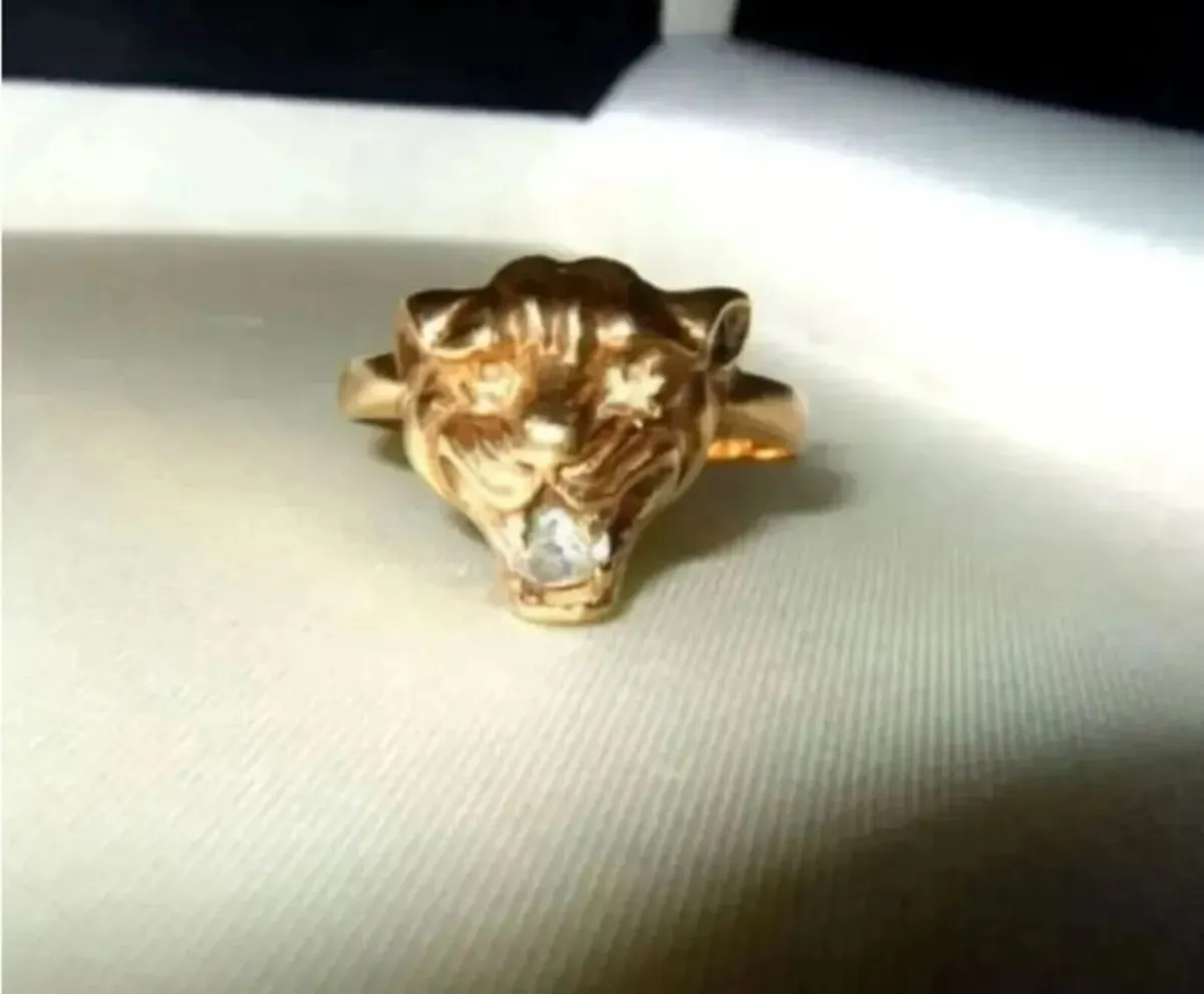 Vintage Hallmarked 9ct Gold Gemset 'Panther' Ring - Image 3
