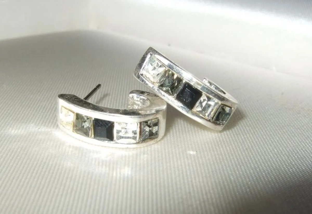 Pristine Vintage Sterling Silver 'Huggie' Earrings - Image 2