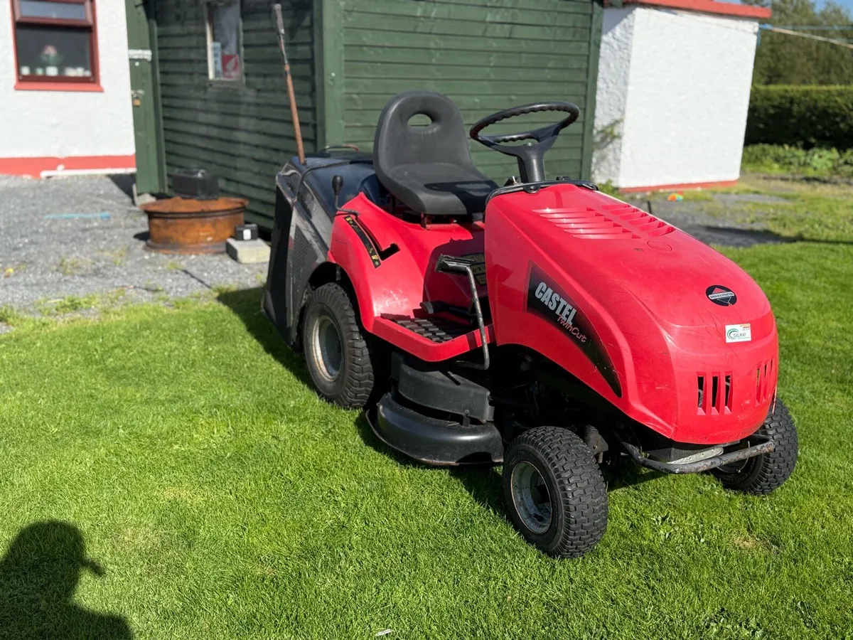 Castel ride on mower - Image 2
