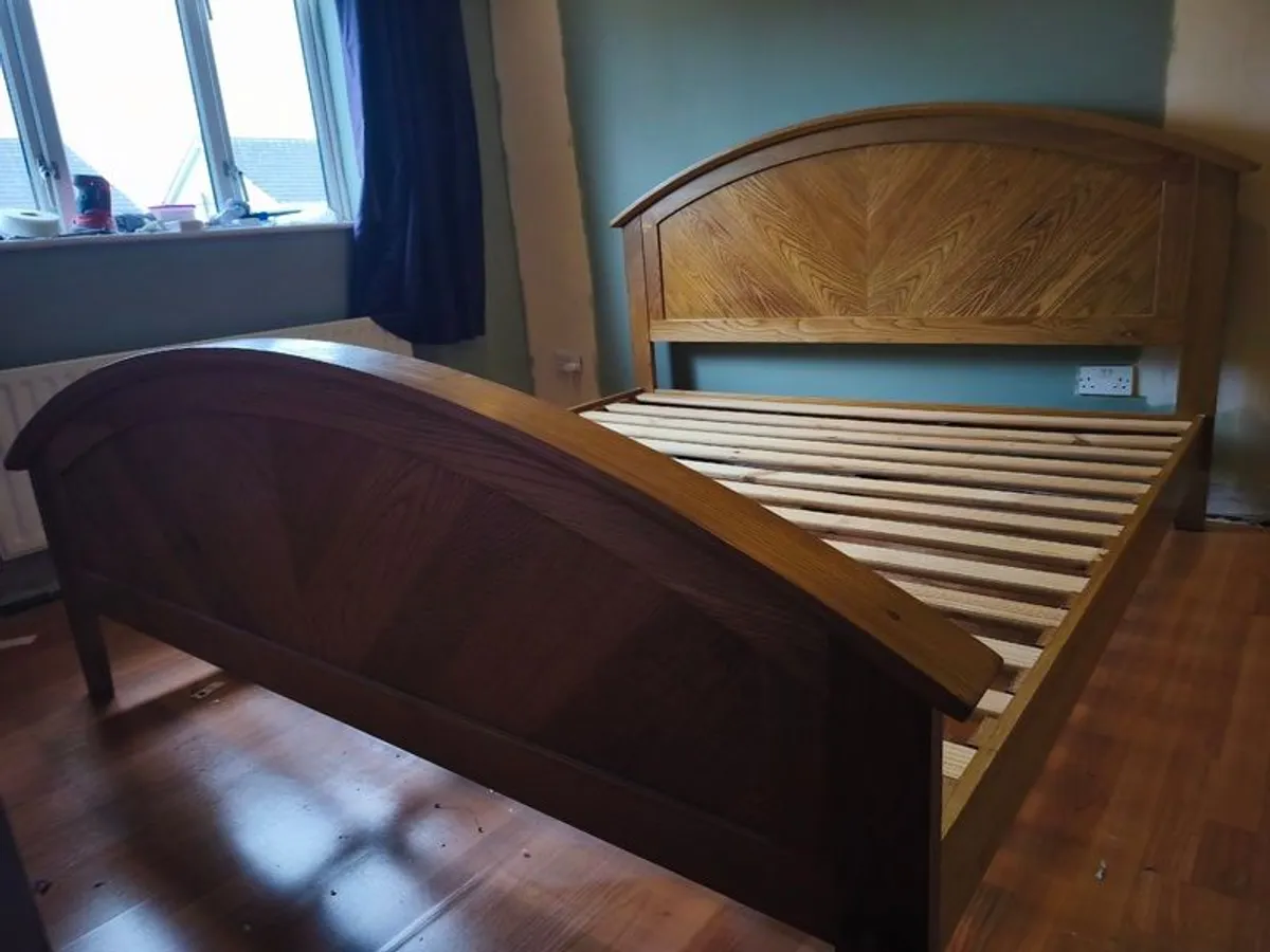 Bedroom furniture - Image 2