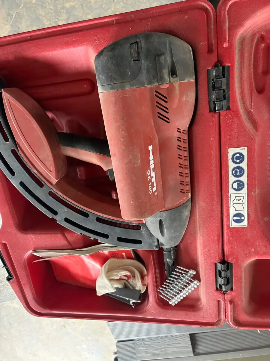 Hilti nail gun - Image 1