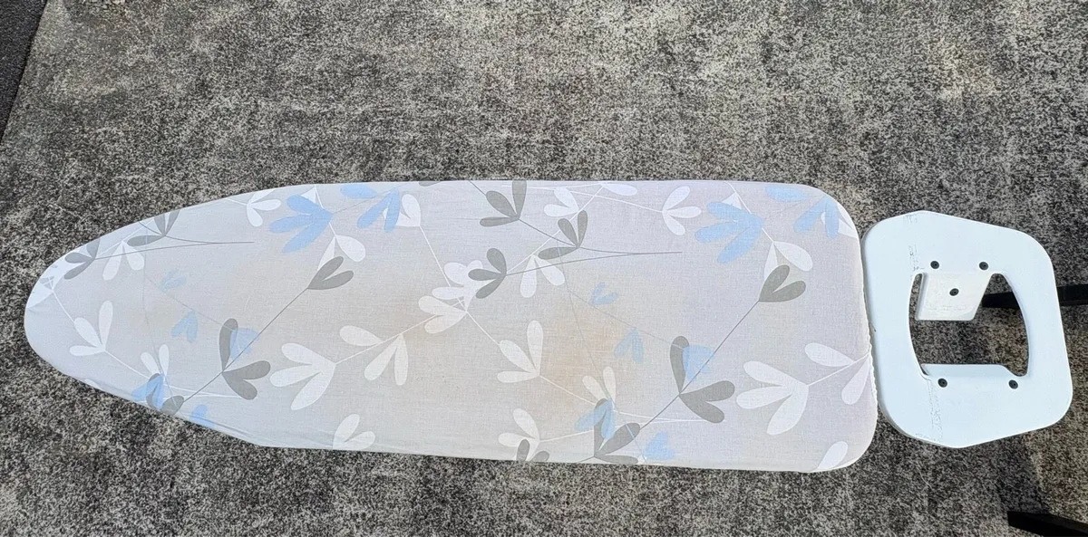 Ironing board - Image 3