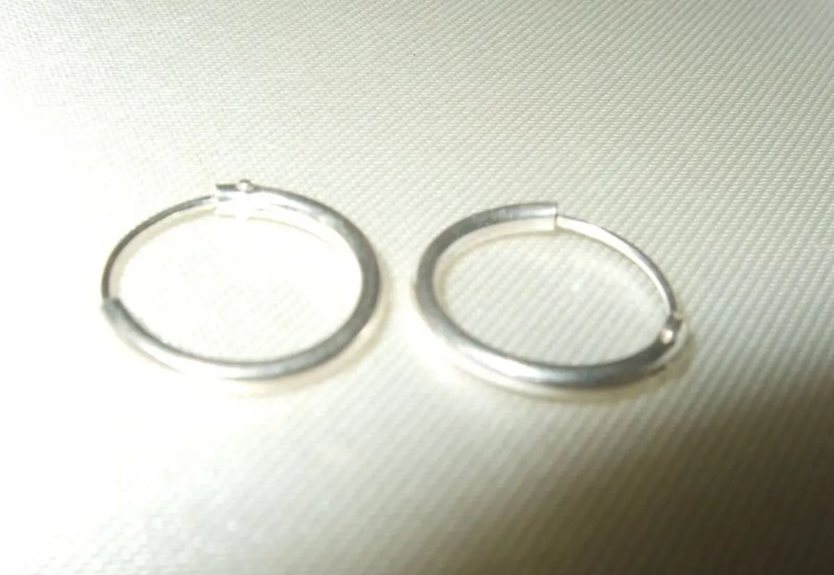 New/Unworn Silver 'Sleeper' Earrings - Image 4