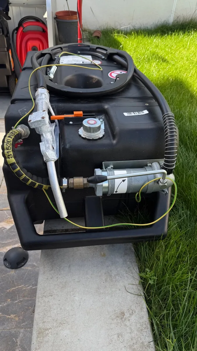 Portable petrol tanks - Image 3