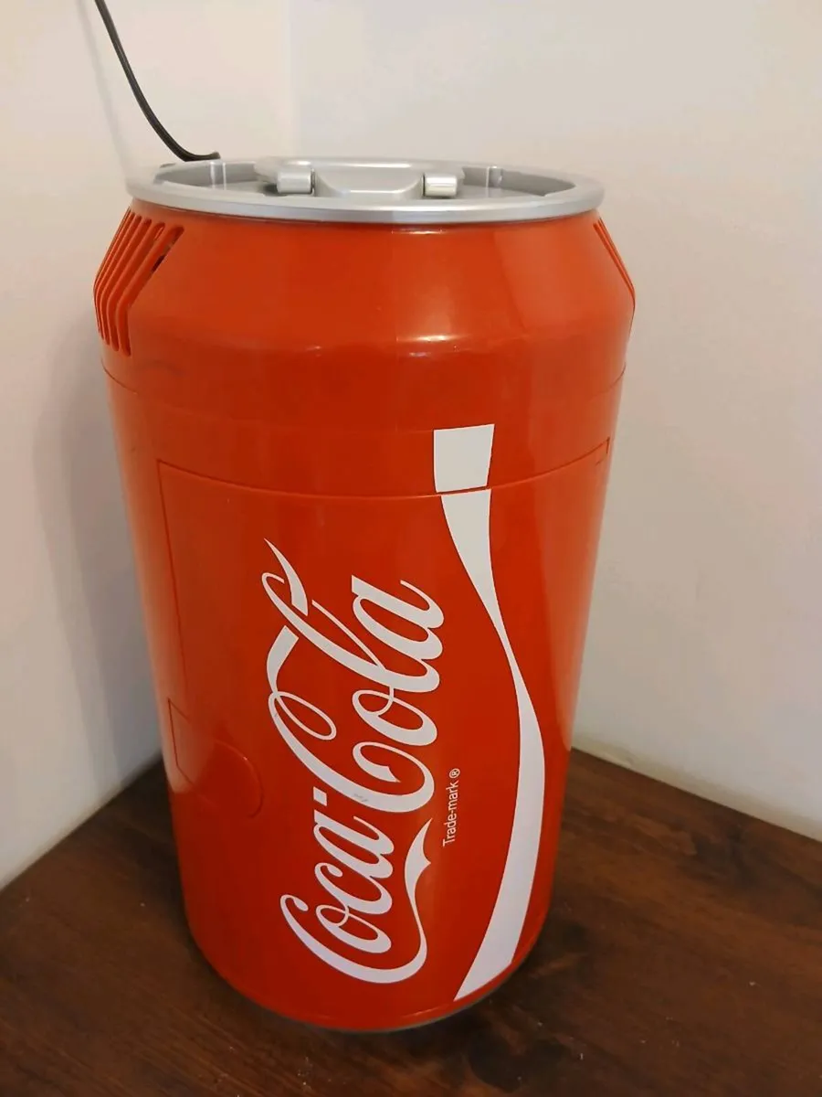 Coca cola fridge - Image 1