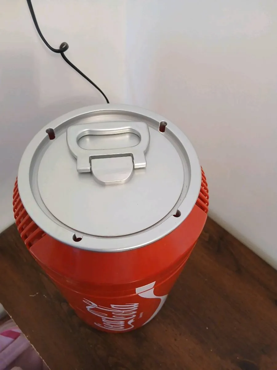 Coca cola fridge - Image 4