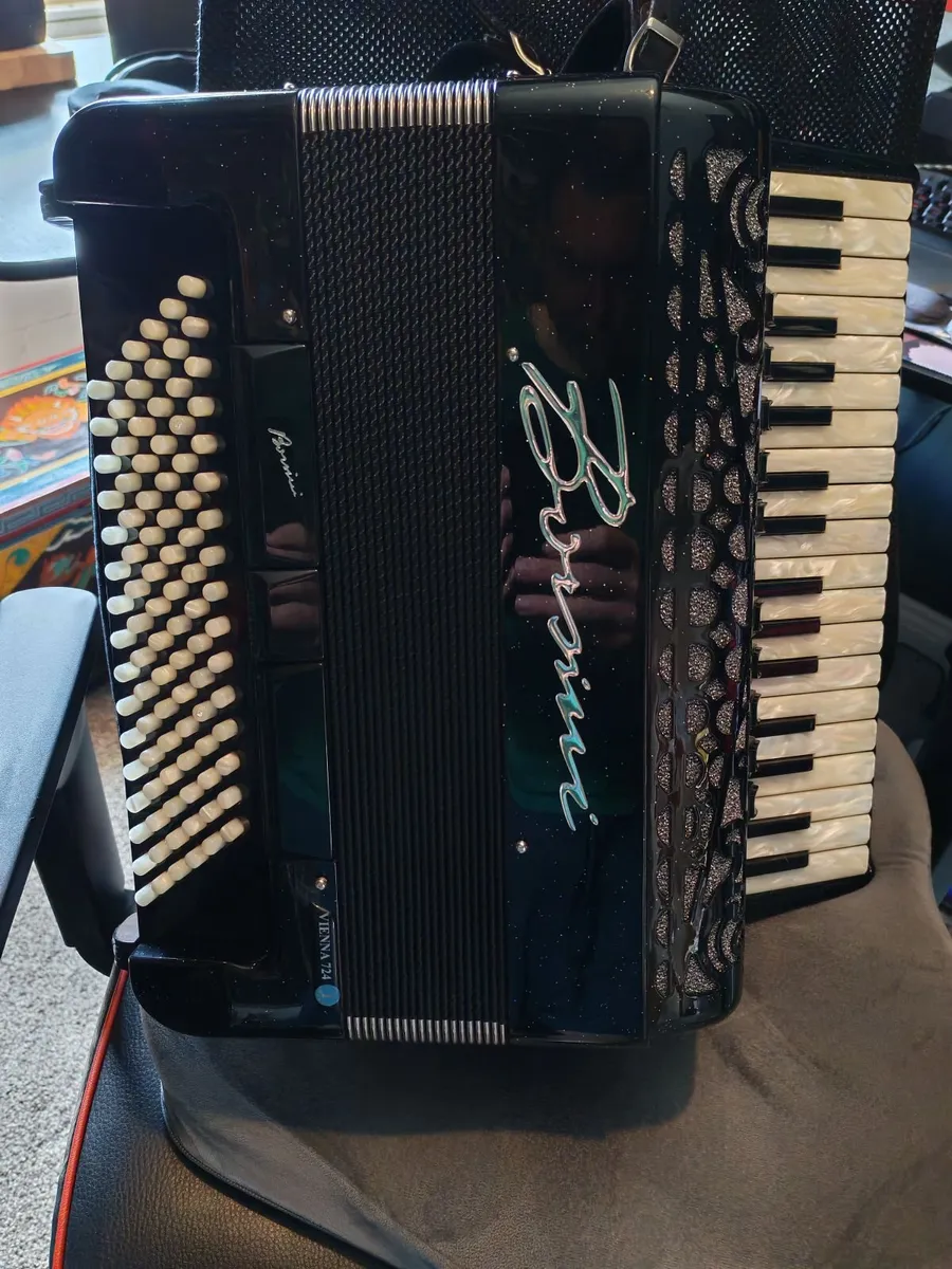 Borsini Vienna 724 K8 Accordion - Image 2