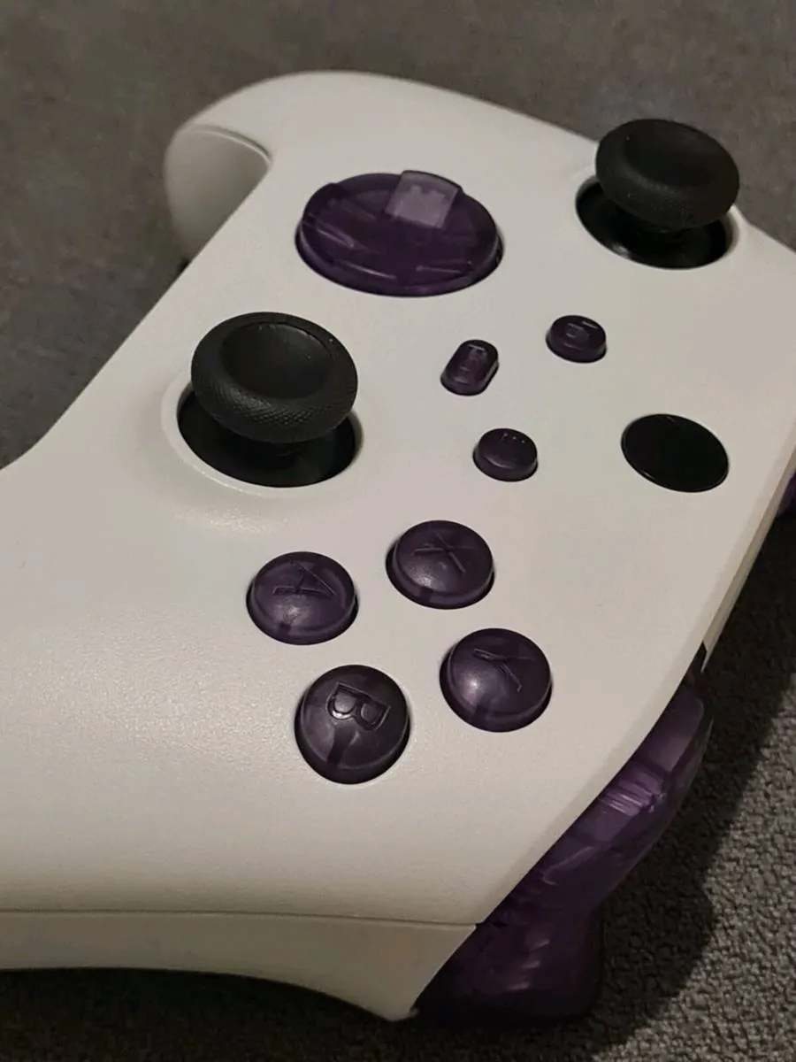 Xbox Series Controller. - Image 3